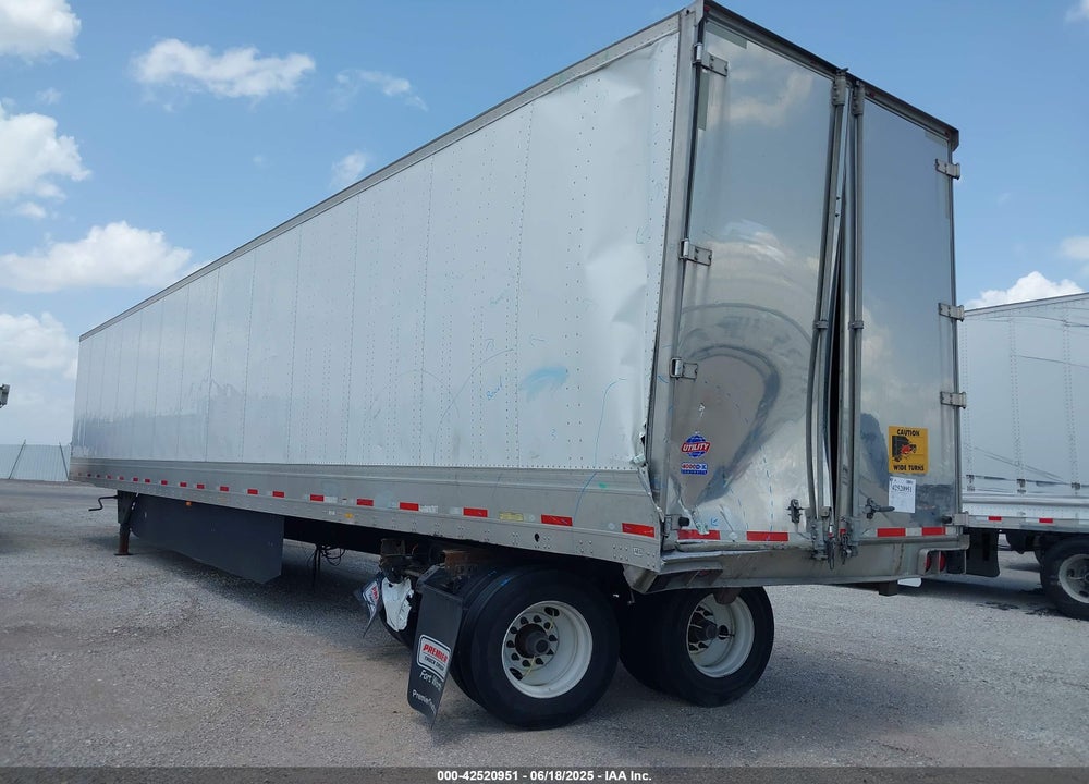 2021 UTILITY TRAILER MFG --- VIN: 1UYVS2532M3353215