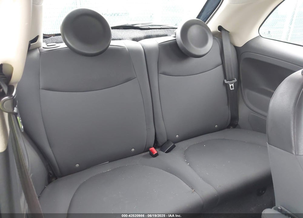 2013 FIAT 500 POP VIN: 3C3CFFAR7DT690001