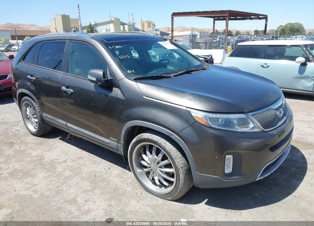 2015 KIA SORENTO EX V6 VIN: 5XYKUDA70FG556683