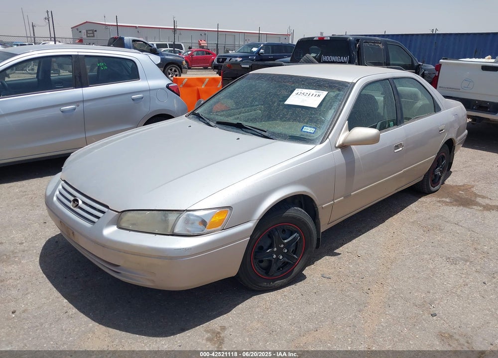 1999 TOYOTA CAMRY LE VIN: 4T1BG22K7XU568937