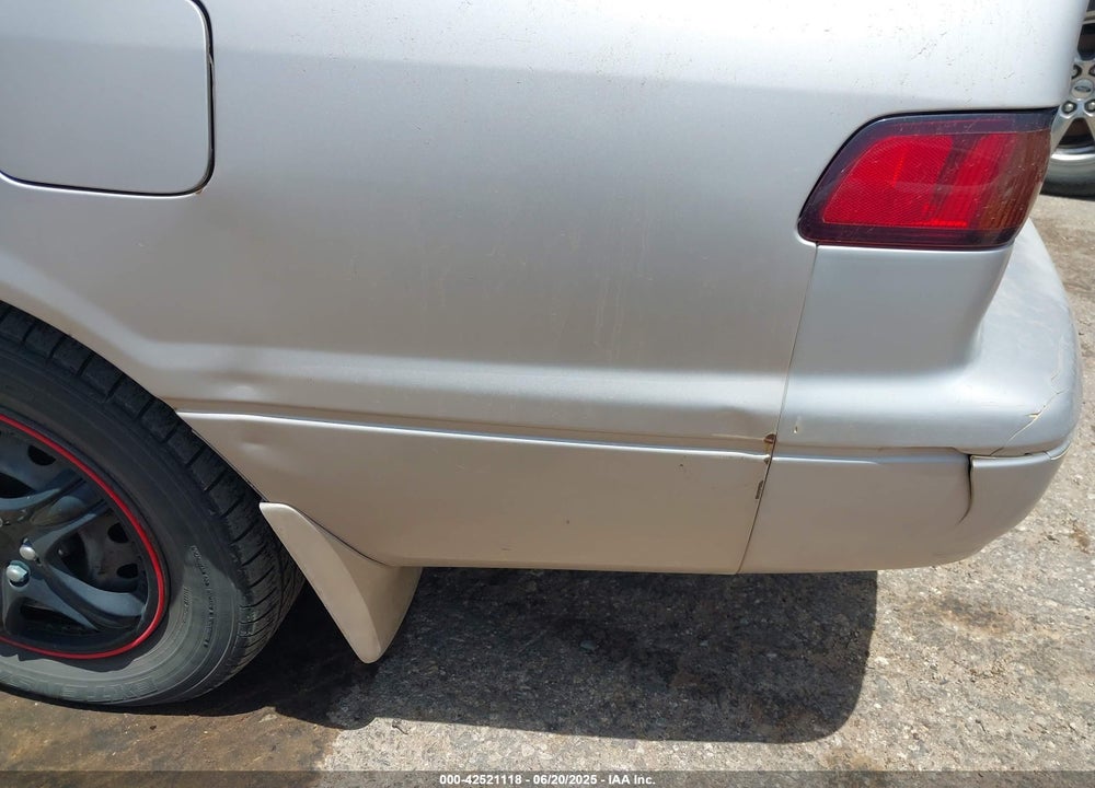 1999 TOYOTA CAMRY LE VIN: 4T1BG22K7XU568937