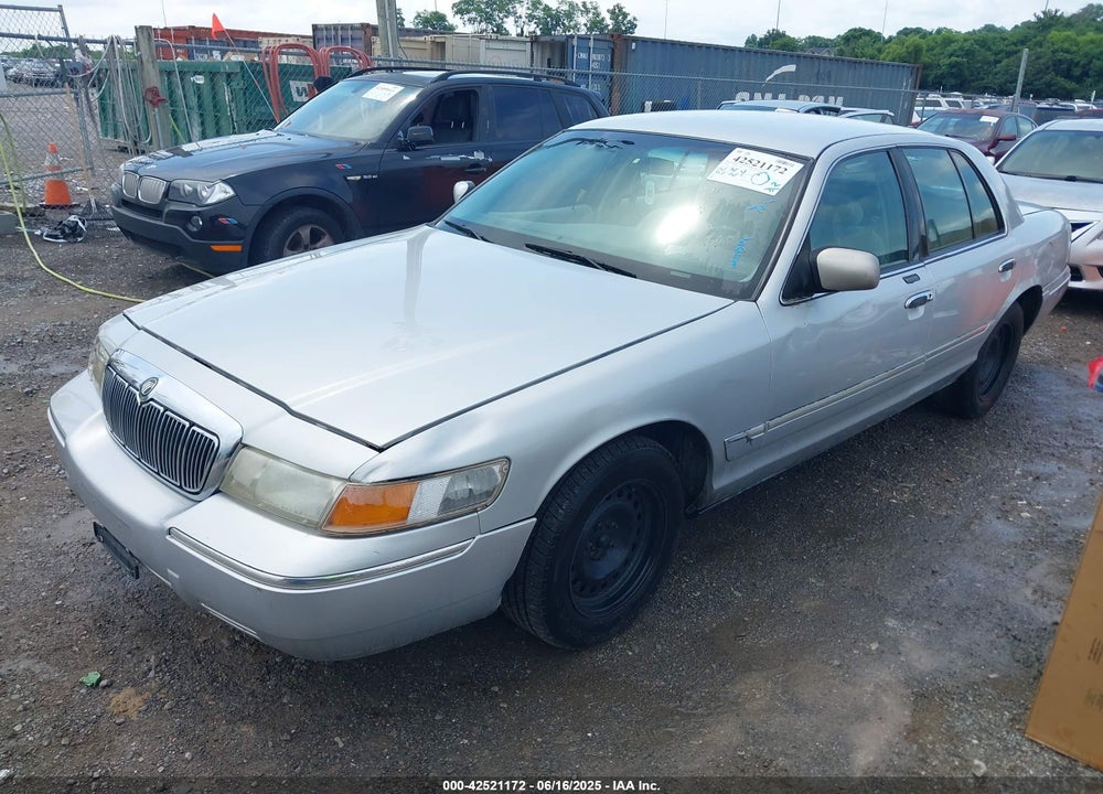 2000 MERCURY GRAND MARQUIS GS VIN: 2MEFM74WXYX688977
