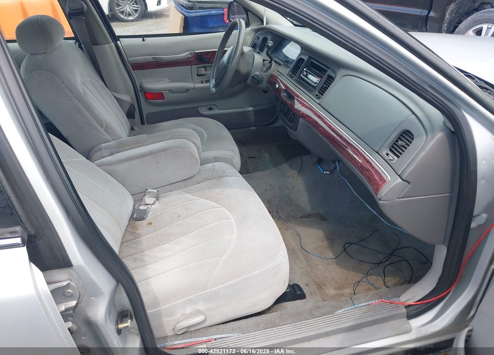 2000 MERCURY GRAND MARQUIS GS VIN: 2MEFM74WXYX688977