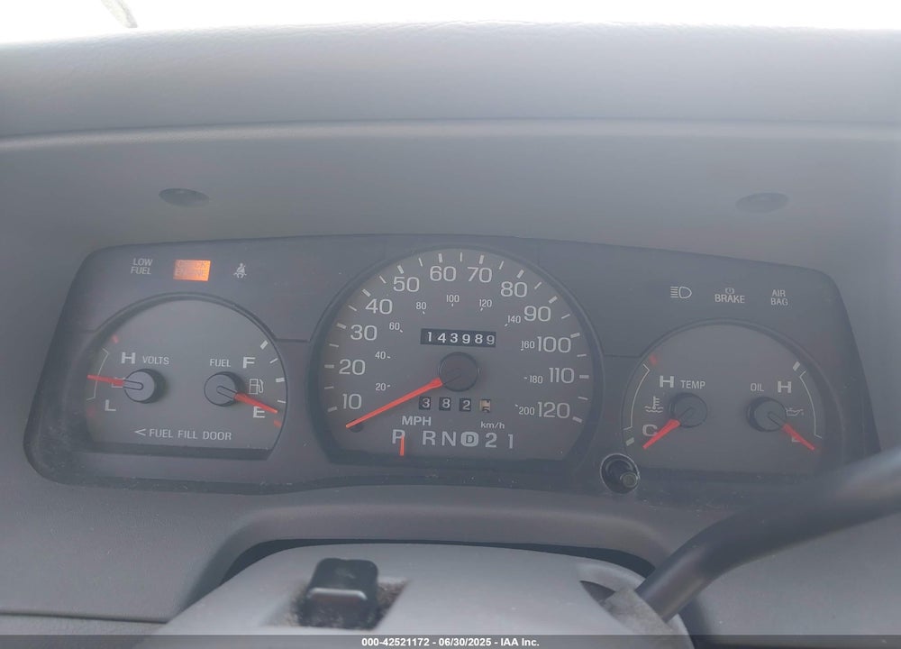 2000 MERCURY GRAND MARQUIS GS VIN: 2MEFM74WXYX688977