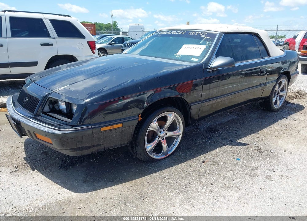 1992 CHRYSLER LEBARON VIN: 1C3XU4533NF216379