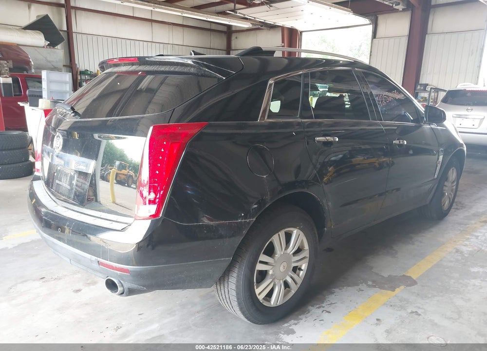 2011 CADILLAC SRX LUXURY COLLECTION VIN: 3GYFNAEY2BS626607