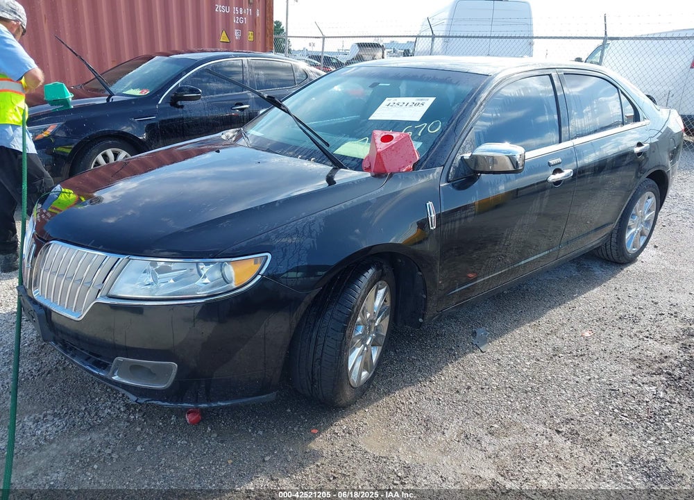 2011 LINCOLN MKZ VIN: 3LNHL2GC5BR766570