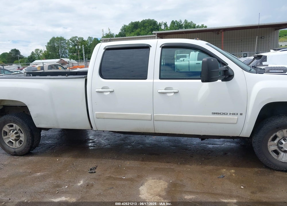 2008 CHEVROLET SILVERADO 3500HD VIN: 1GCHK33658F121307