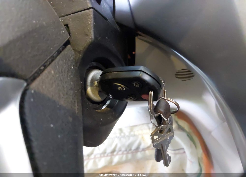 2016 FORD ESCAPE VIN: 1FMCU9G93GUC03991