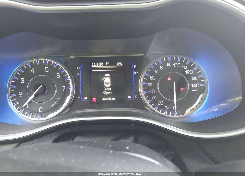 2015 CHRYSLER 200 VIN: 1C3CCCAB1FN505101