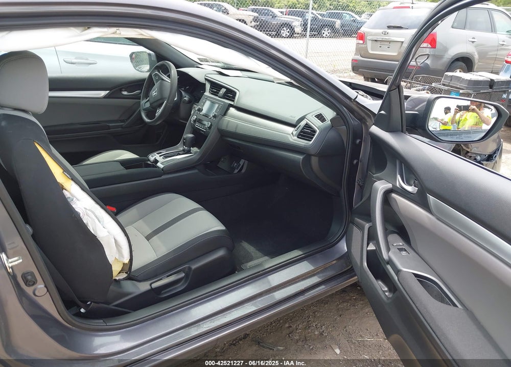 2018 HONDA CIVIC VIN: 2HGFC4B05JH307412