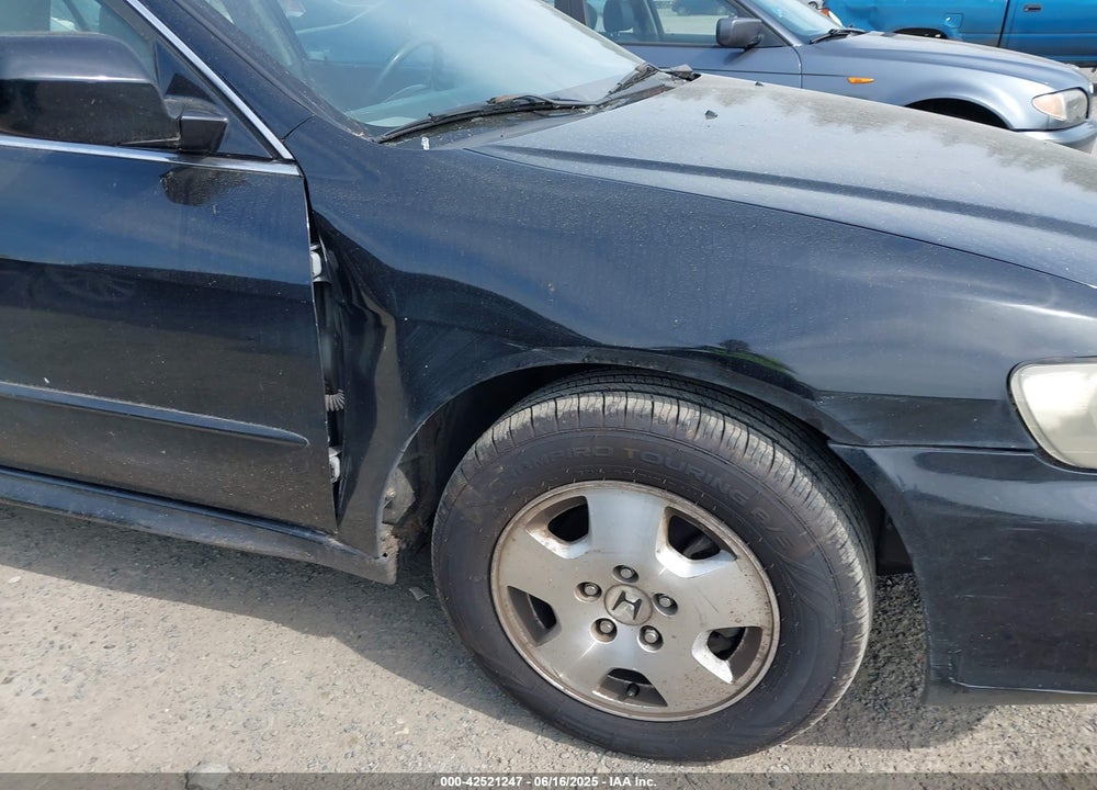2002 HONDA ACCORD 3.0 EX VIN: 1HGCG16562A018969
