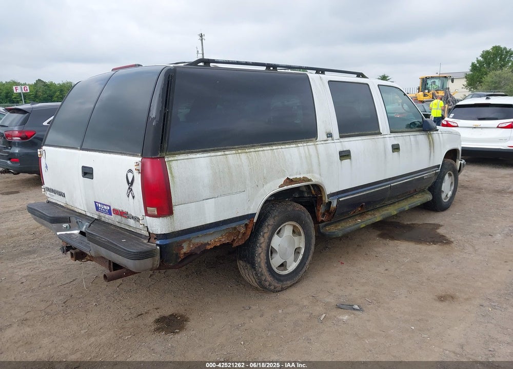 1997 GMC SUBURBAN 1500 SL VIN: 3GKFK16R2VG502239