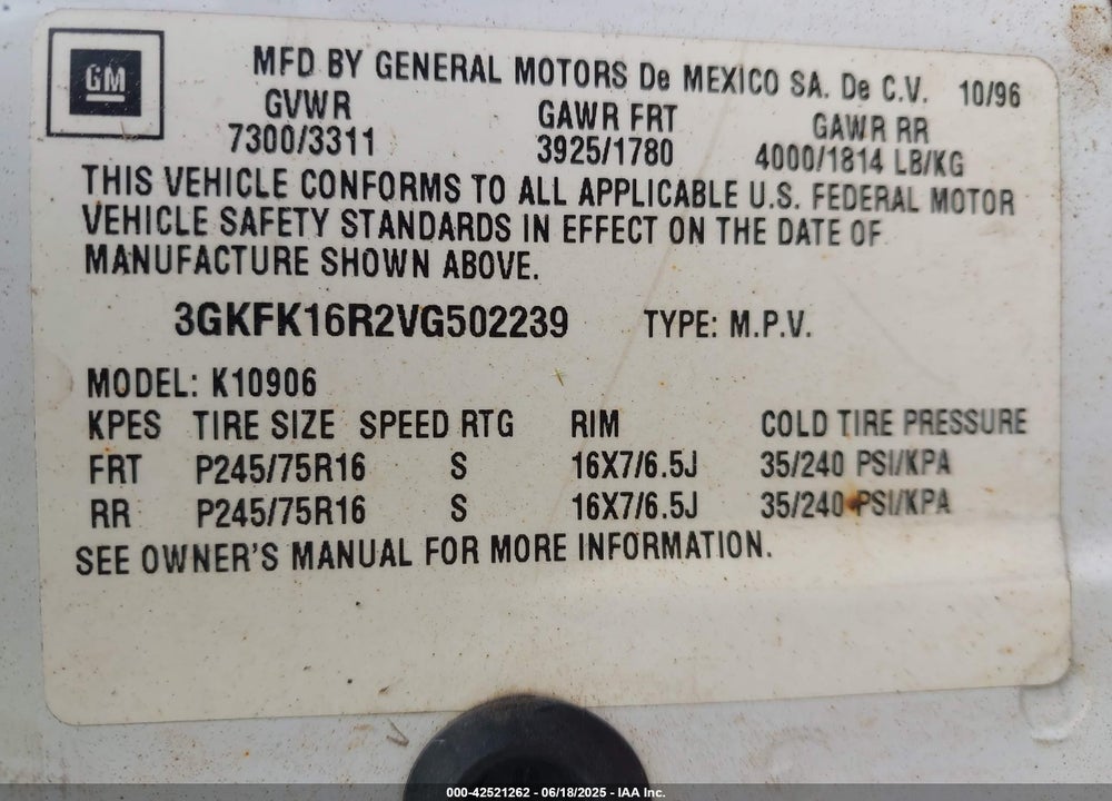 1997 GMC SUBURBAN 1500 SL VIN: 3GKFK16R2VG502239