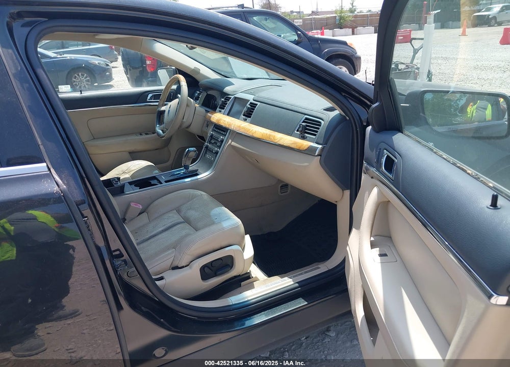 2009 LINCOLN MKS VIN: 1LNHM94R59G605832