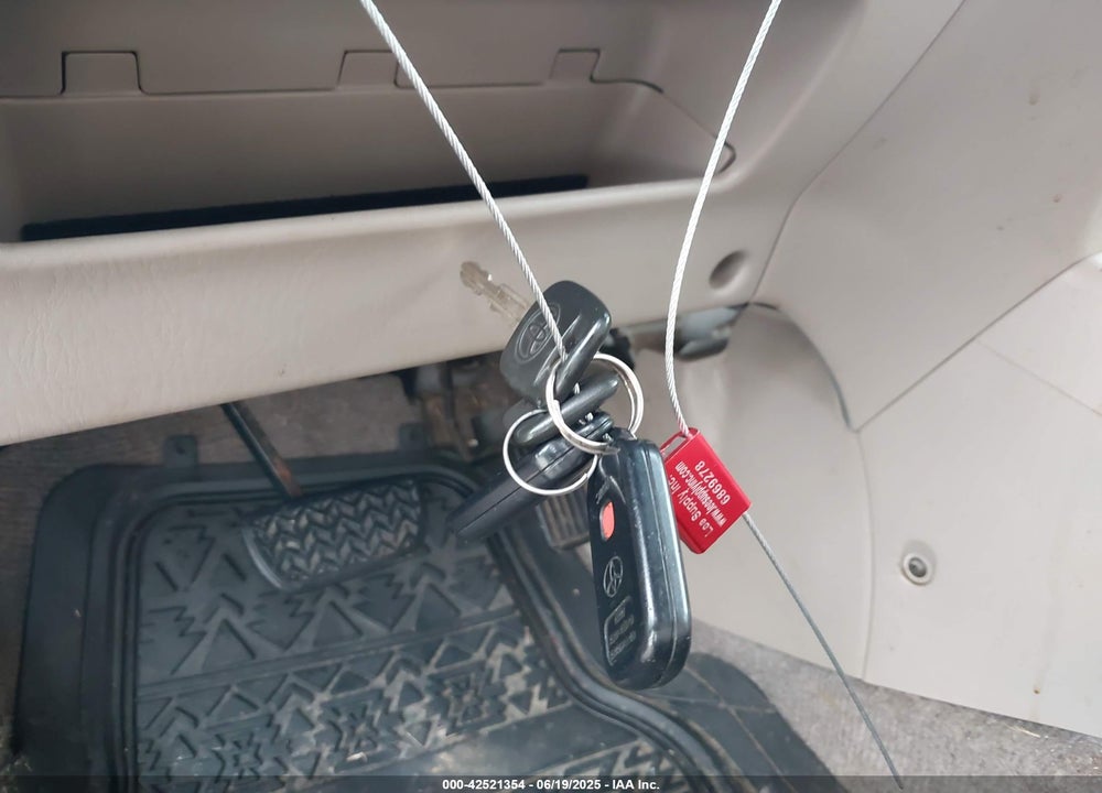 2004 TOYOTA RAV4 VIN: JTEGD20V940006150