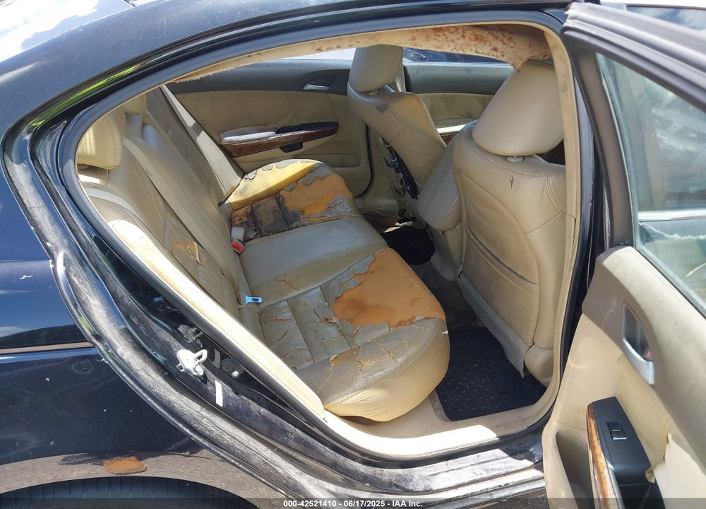 2008 HONDA ACCORD VIN: 1HGCP26818A107549