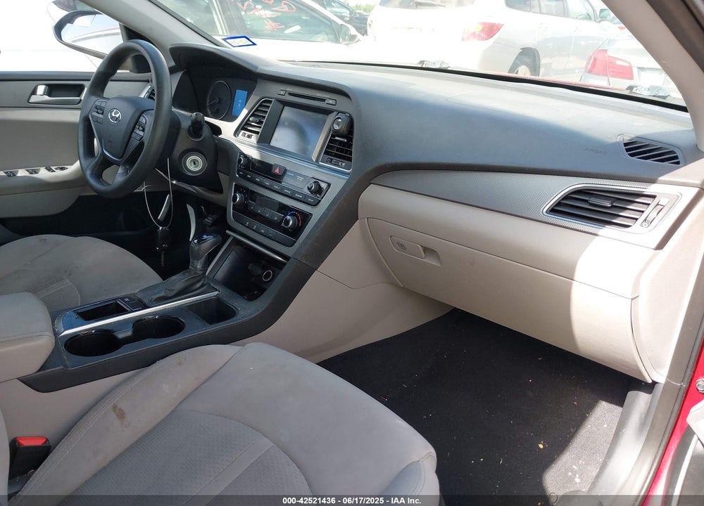 2016 HYUNDAI SONATA SE VIN: 5NPE24AF4GH273420