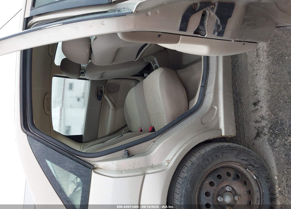2007 FORD FOCUS S/SE/SES VIN: 1FAHP34N27W231422