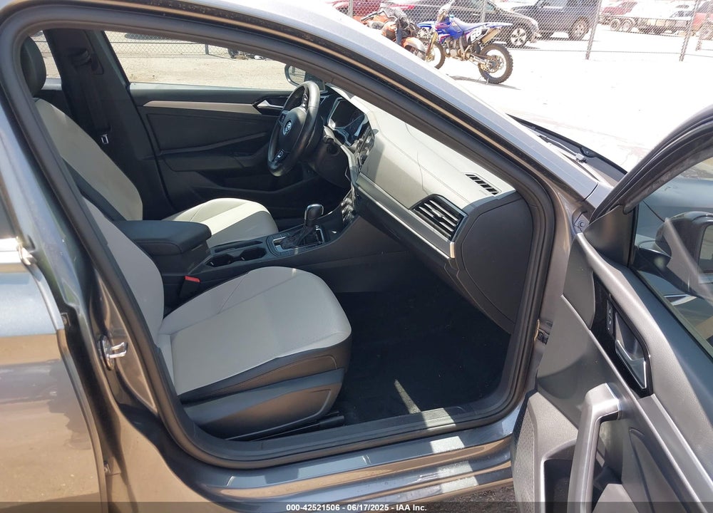 2020 VOLKSWAGEN JETTA VIN: 3VWCB7BUXLM038995