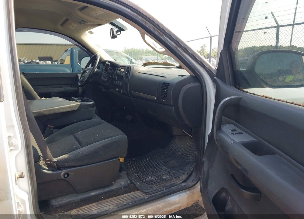 2007 CHEVROLET SILVERADO 1500 LS/LT1/WORK TRUCK VIN: 2GCEK13C271605924