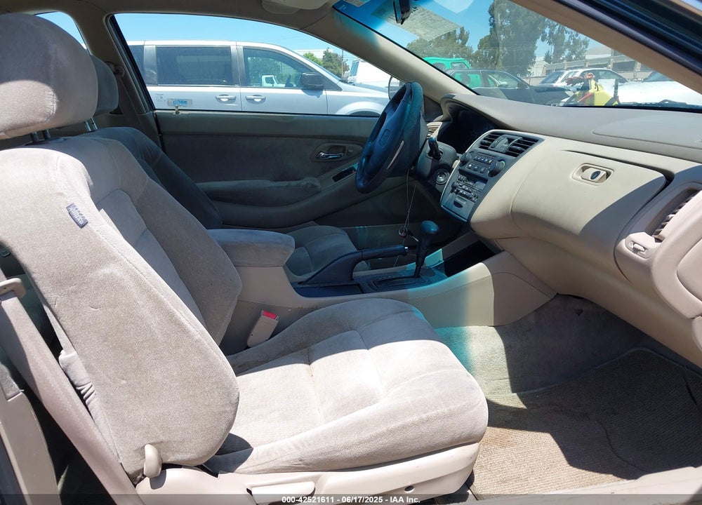 2000 HONDA ACCORD 3.0 LX VIN: 1HGCG2249YA009971