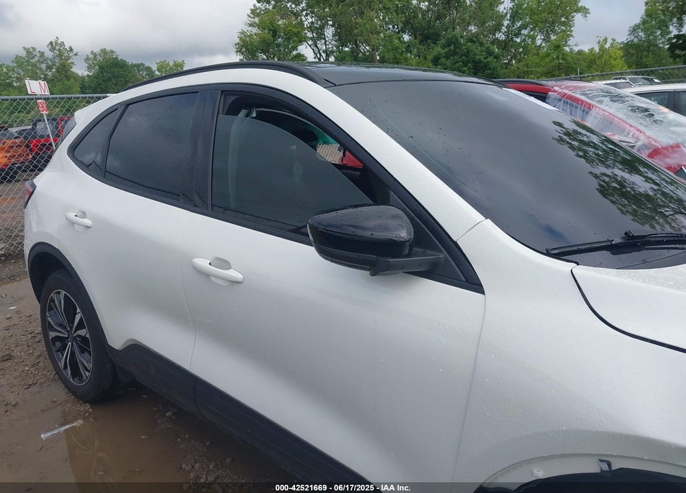 2022 FORD ESCAPE VIN: 1FMCU9G68NUC00765