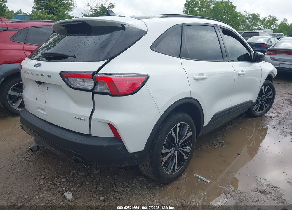 2022 FORD ESCAPE VIN: 1FMCU9G68NUC00765