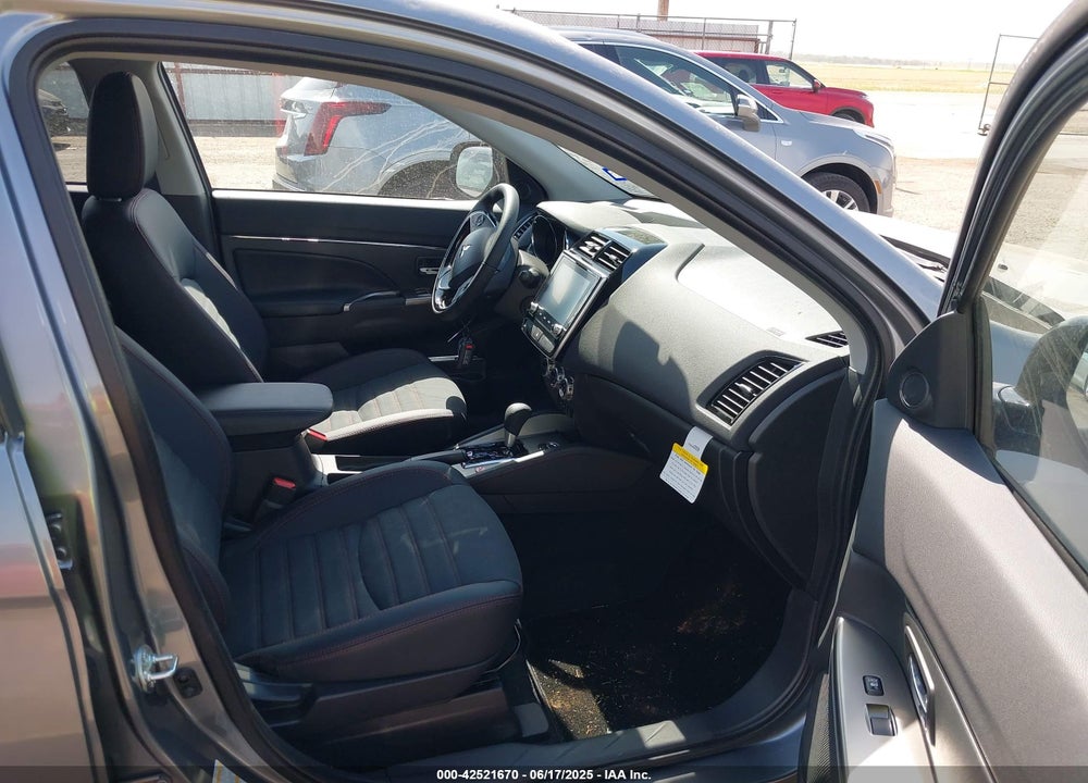 2025 MITSUBISHI OUTLANDER SPORT VIN: JA4ARUAU3SU008618