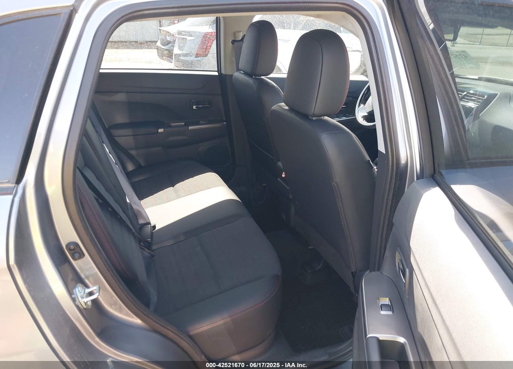 2025 MITSUBISHI OUTLANDER SPORT VIN: JA4ARUAU3SU008618
