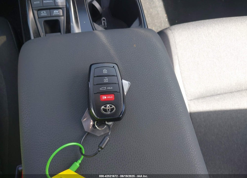 2025 TOYOTA CAMRY LE VIN: 4T1DAACK9SU089513