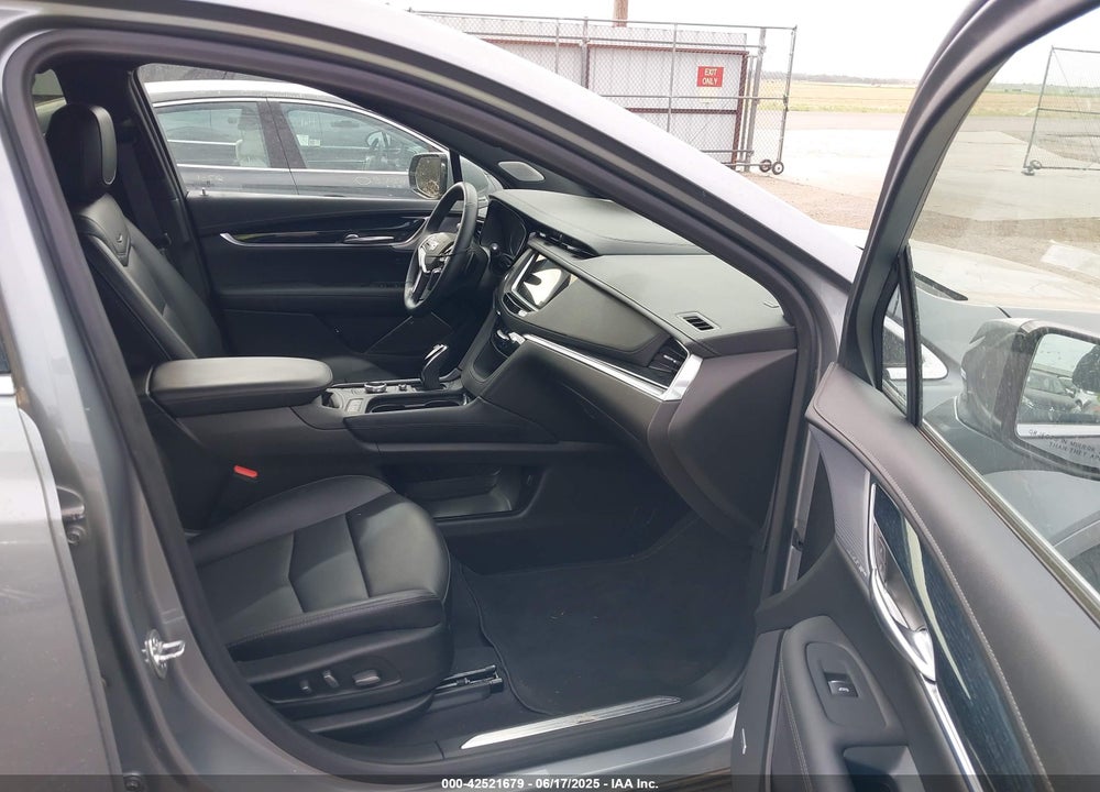 2025 CADILLAC XT5 VIN: 1GYKNCRS7SZ119415