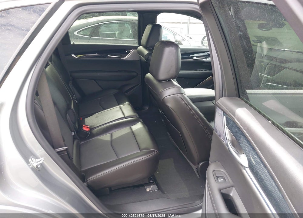 2025 CADILLAC XT5 VIN: 1GYKNCRS7SZ119415