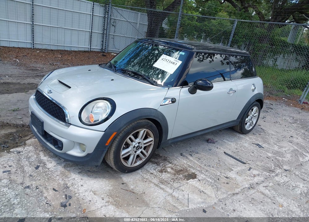 2013 MINI HARDTOP COOPER S VIN: WMWSV3C50DT396354