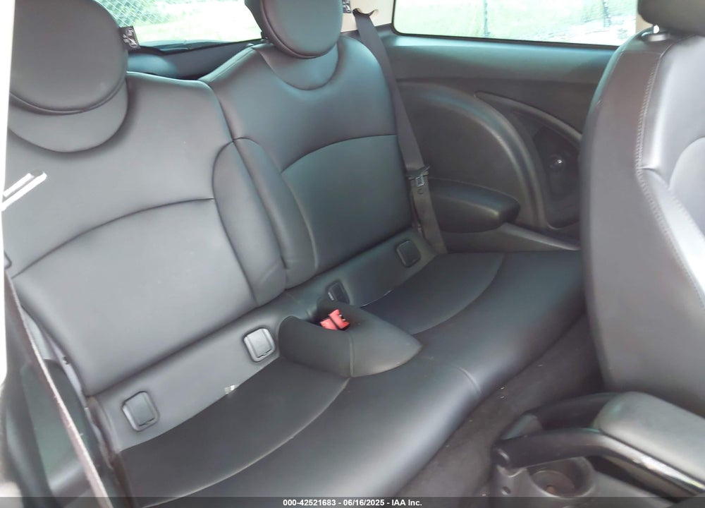 2013 MINI HARDTOP COOPER S VIN: WMWSV3C50DT396354
