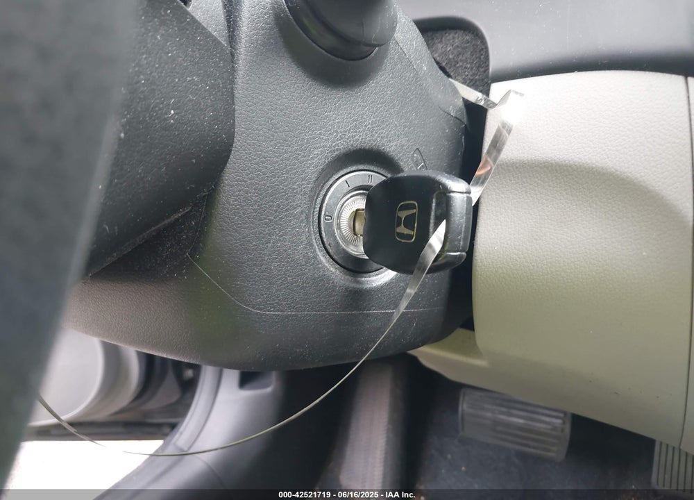2013 HONDA CIVIC LX VIN: 2HGFB2F58DH543909