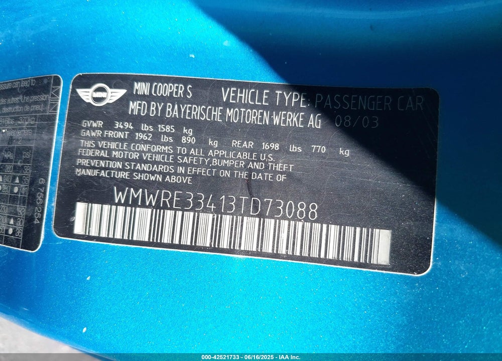 2003 MINI COOPER S VIN: WMWRE33413TD73088