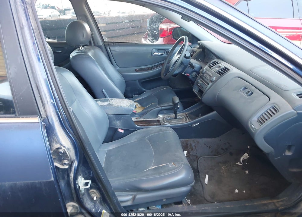 2001 HONDA ACCORD 2.3 EX VIN: JHMCG56661C031298