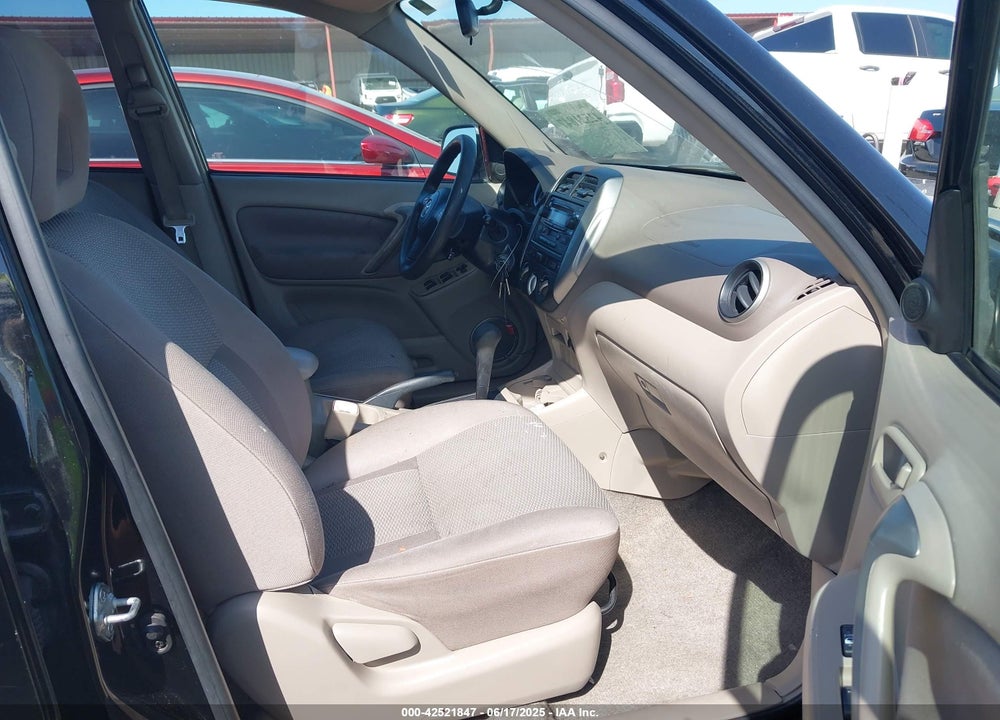 2005 TOYOTA RAV4 VIN: JTEGD20V050085080