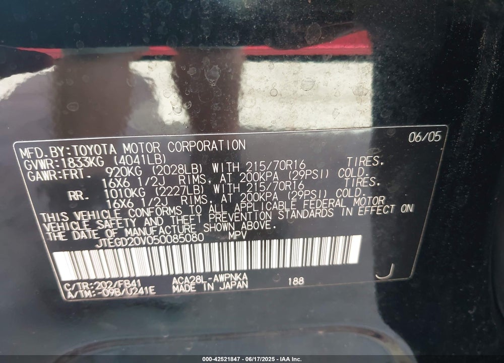 2005 TOYOTA RAV4 VIN: JTEGD20V050085080