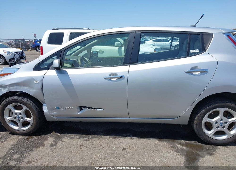 2012 NISSAN LEAF SL VIN: JN1AZ0CP0CT021309