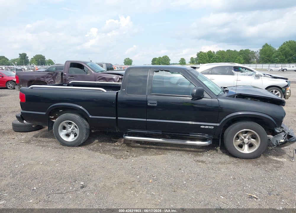 2002 CHEVROLET S-10 LS VIN: 1GCCS19W128175916