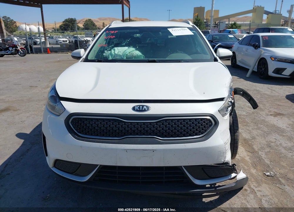 2018 KIA NIRO VIN: KNDCB3LC2J5175269