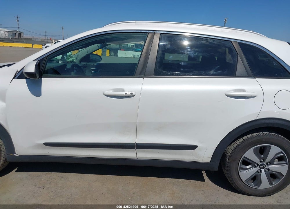 2018 KIA NIRO VIN: KNDCB3LC2J5175269