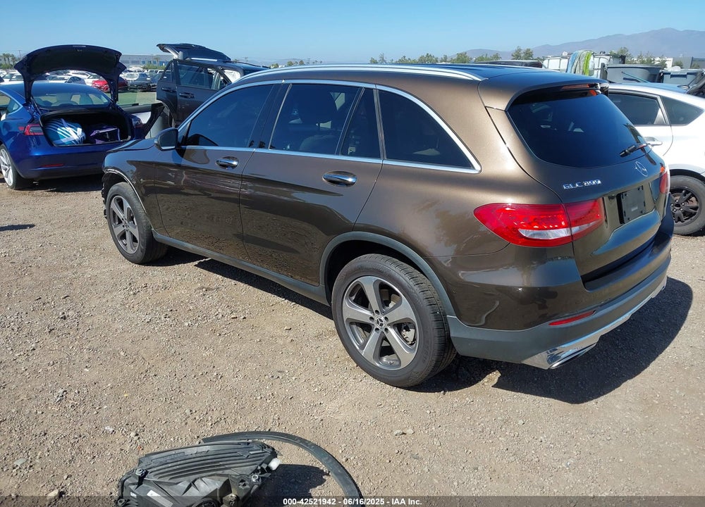 2018 MERCEDES-BENZ GLC 300 VIN: WDC0G4JB8JV105614