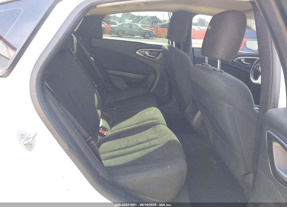 2015 CHRYSLER 200 LIMITED VIN: 1C3CCCAB4FN746280
