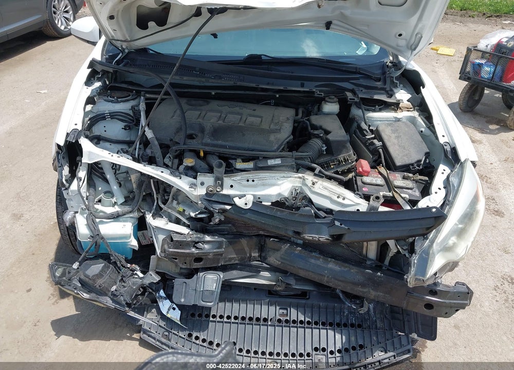 2014 TOYOTA COROLLA VIN: 5YFBURHE5EP143704