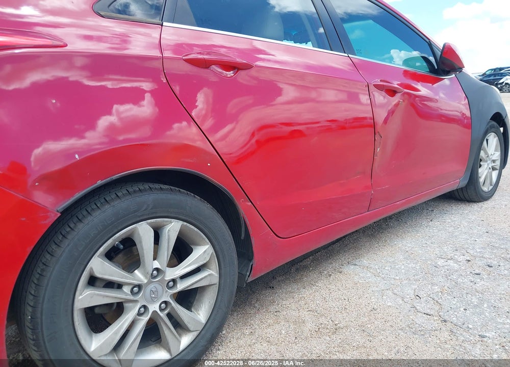 2013 HYUNDAI ELANTRA GT VIN: KMHD35LE5DU026410