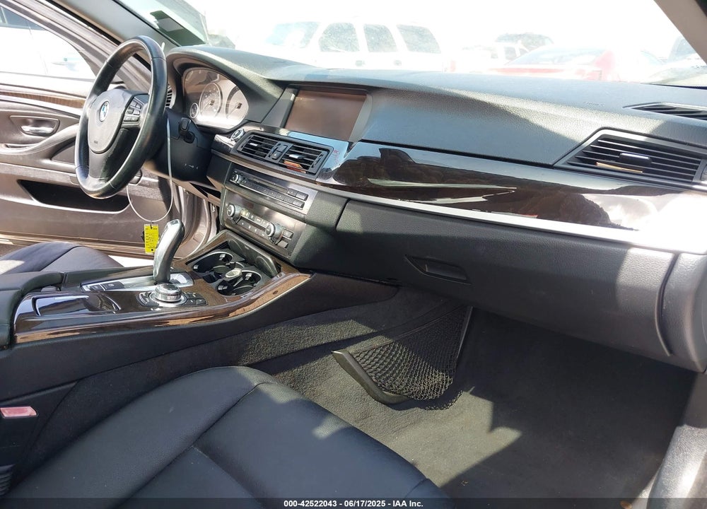 2011 BMW 528I VIN: WBAFR1C50BC739784