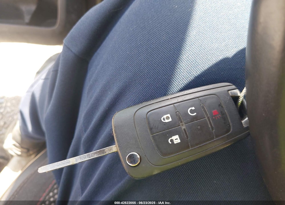 2015 CHEVROLET EQUINOX VIN: 1GNALBEK4FZ125533